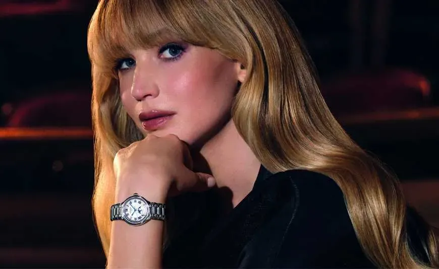 Longines PrimaLuna: L'Eleganza Lunare al Polso